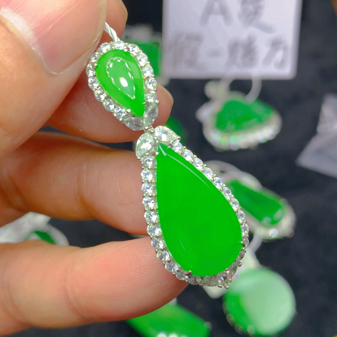 颈饰银S925镶嵌翡翠