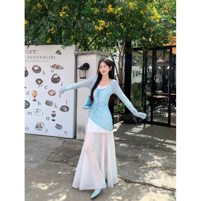 温柔风套装蕾丝碎花吊带连衣裙女装夏季新款蓝色防晒罩衫两件套