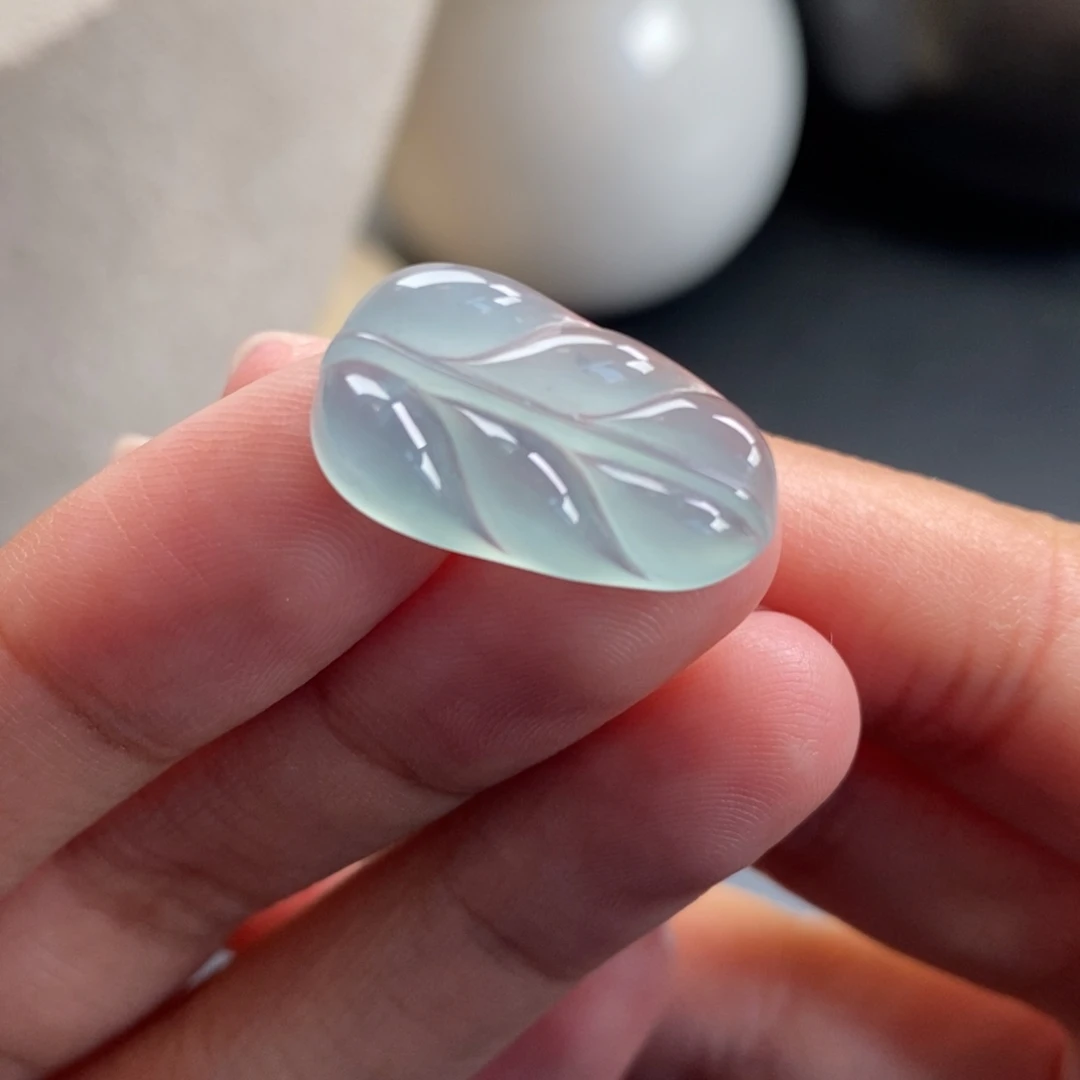 翡翠散珠晴底起胶叶子