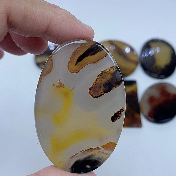 玛瑙/玉髓未镶嵌珠宝半成品