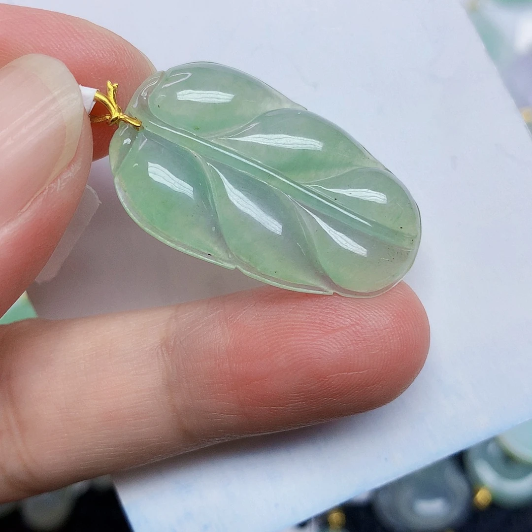 翡翠18K金镶嵌颈饰4577888