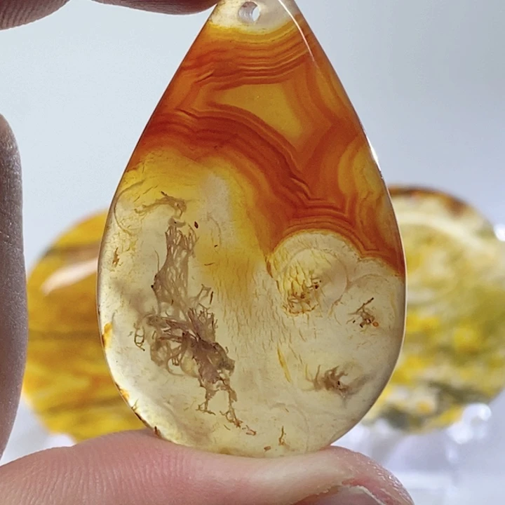 玛瑙/玉髓颈饰未镶嵌一**秀