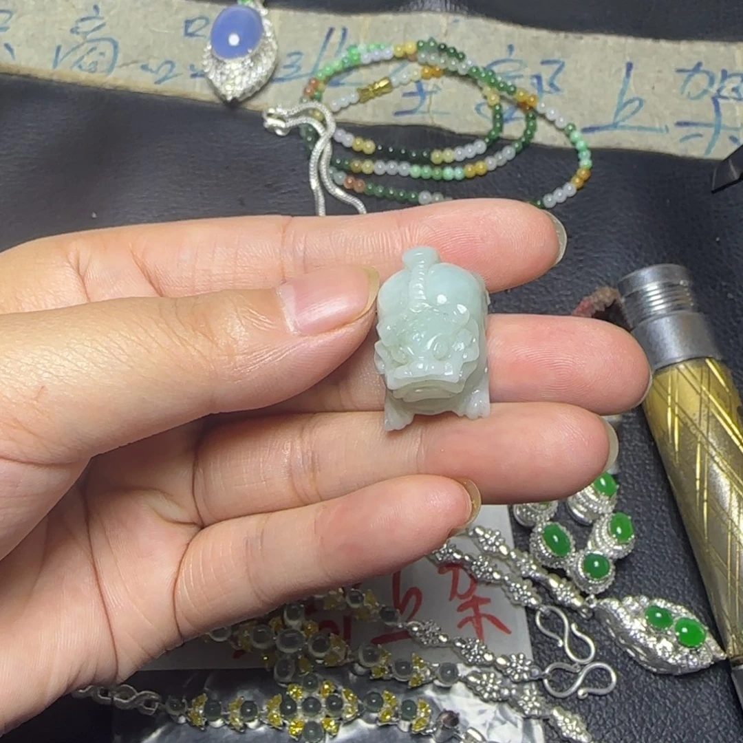 定制翡翠未镶嵌天然翡翠