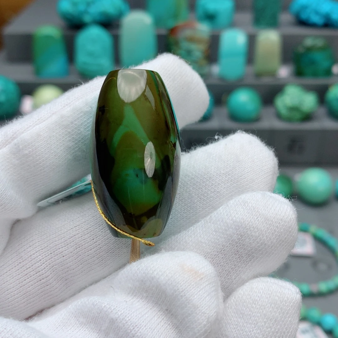 绿松石配饰未镶嵌