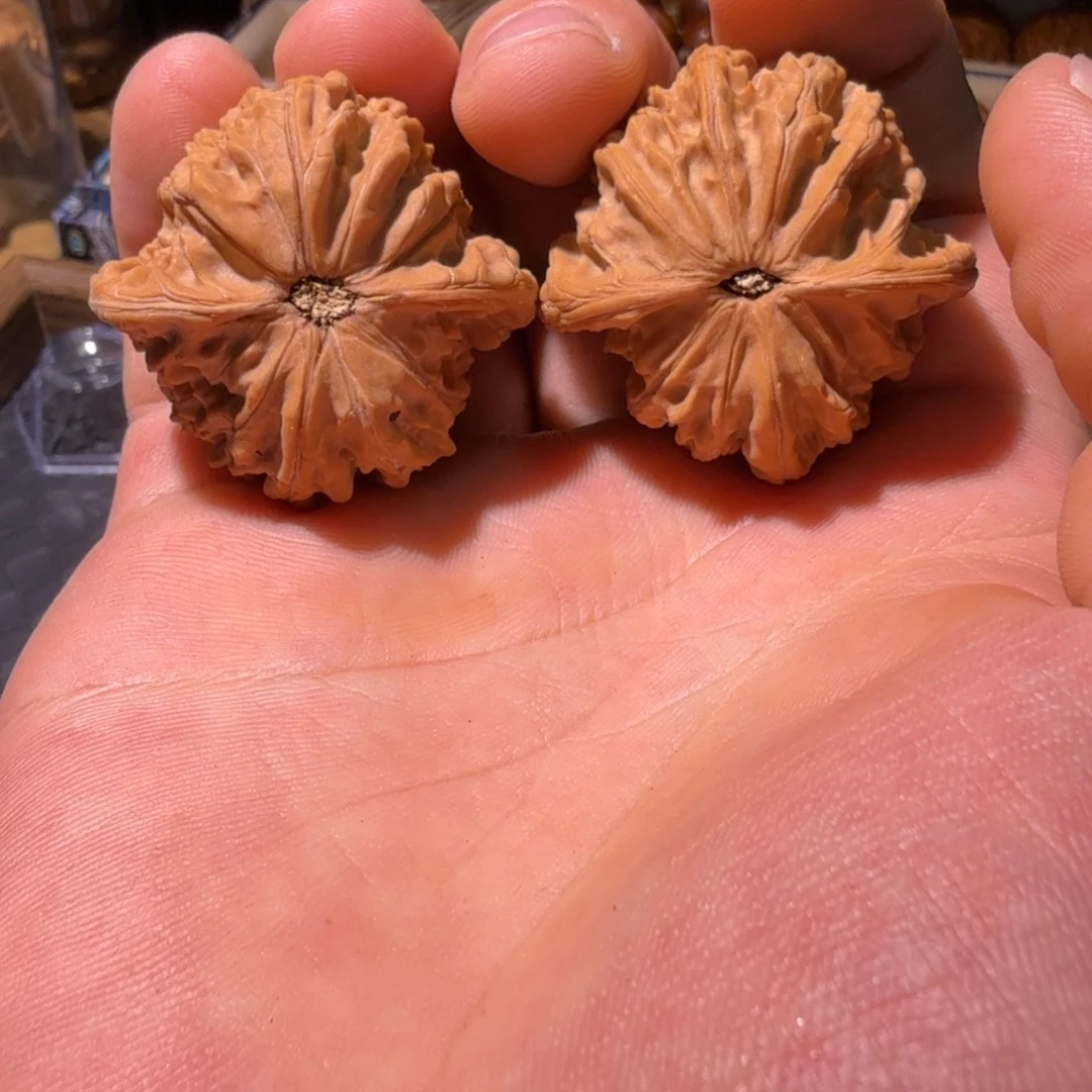 阿***权文玩核桃吊坠39磨盘