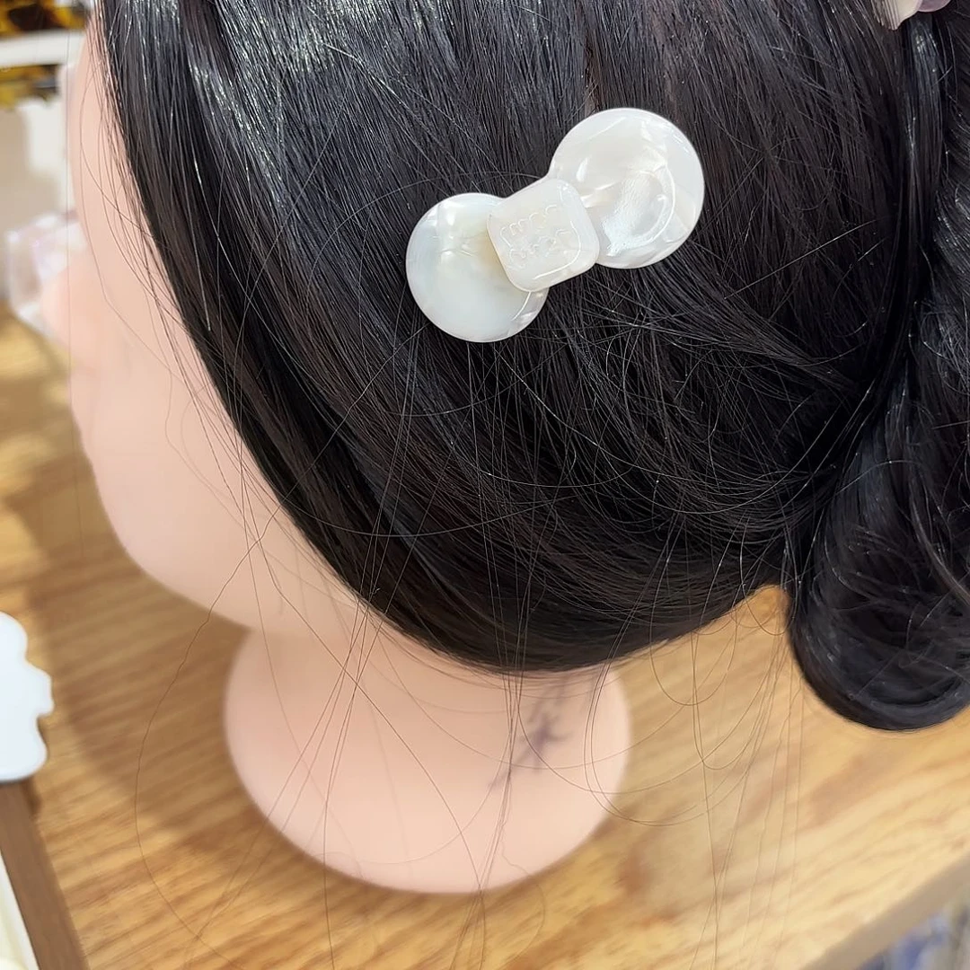 皮质铁合金小号贝母蝴蝶结