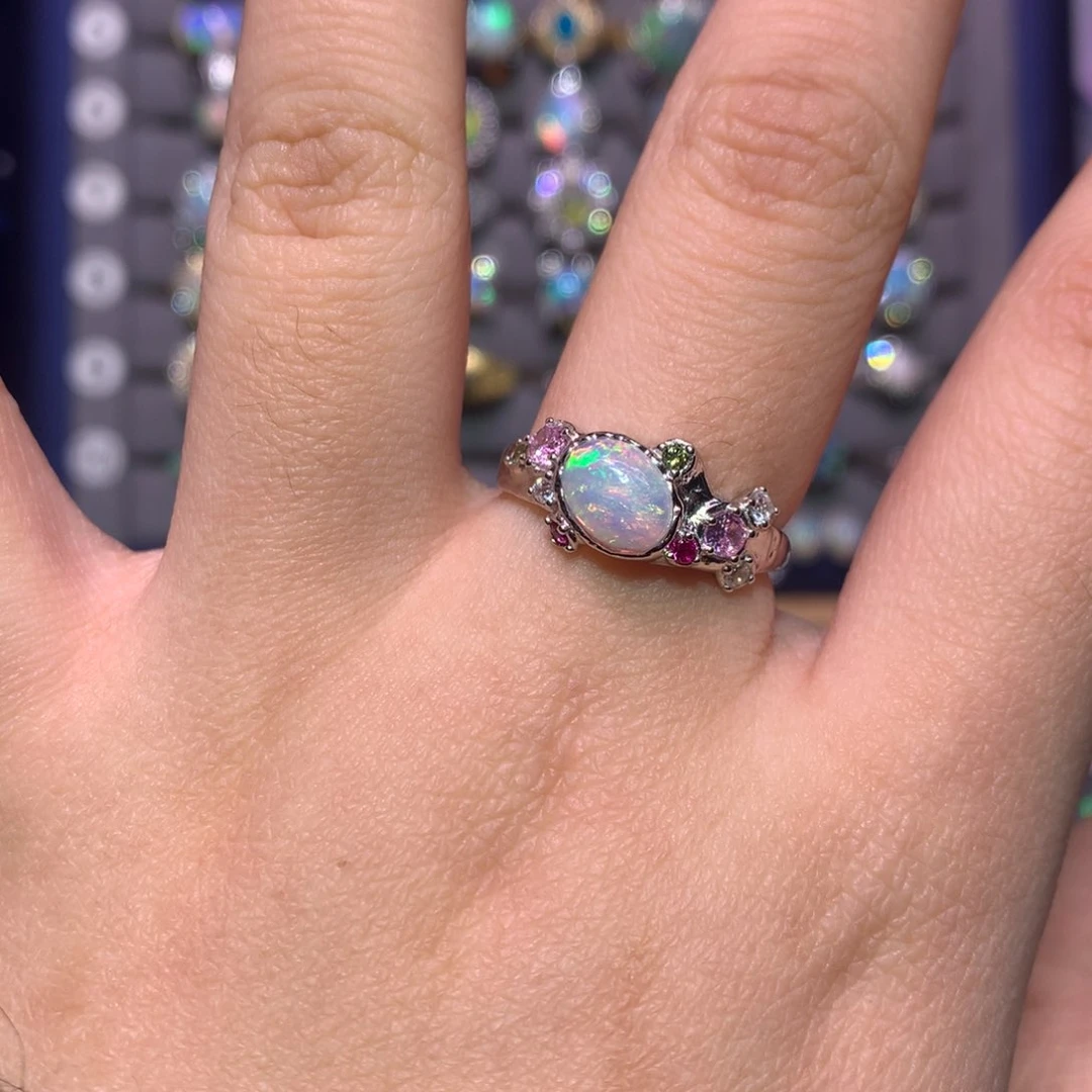 银S925镶嵌欧泊戒指