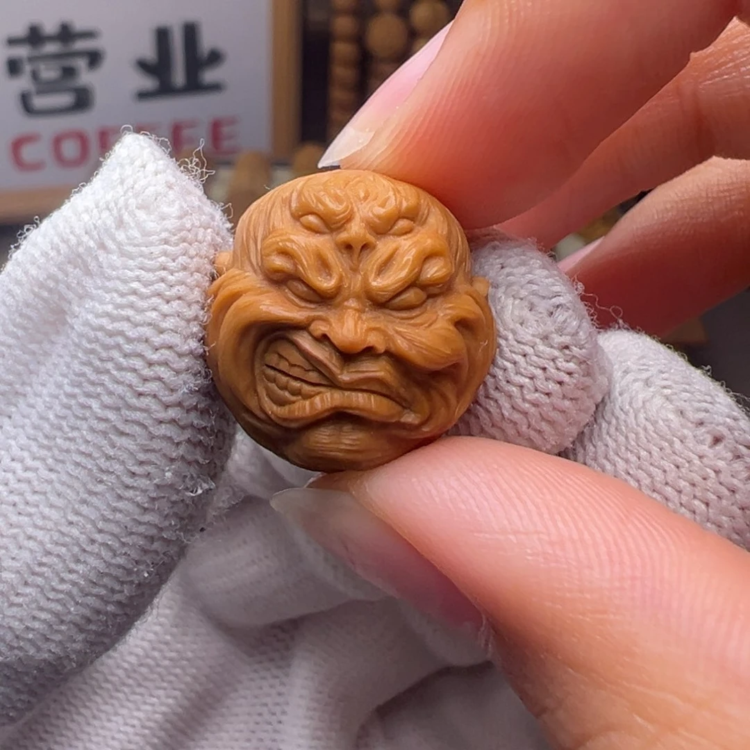 文玩核桃把件精修款五目烟鬼18左右尺寸全品有正常封口线
