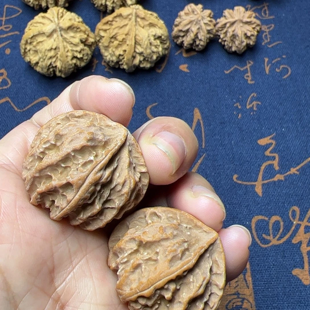 文玩核桃把件无*秦岭野生植物核桃