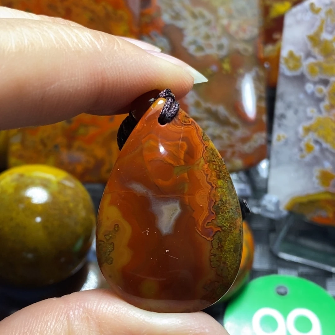 未镶嵌颈饰玛瑙/玉髓阿**致