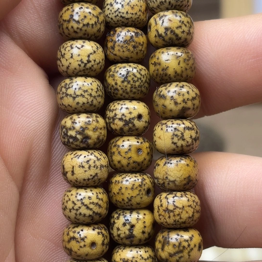 饼***干星月菩提吊坠喜欢看书啊