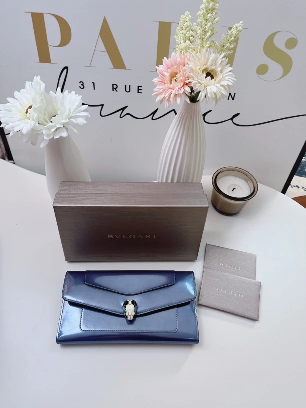 95新 BVLGARI/宝格丽 99新宝格丽可送人经典钱包