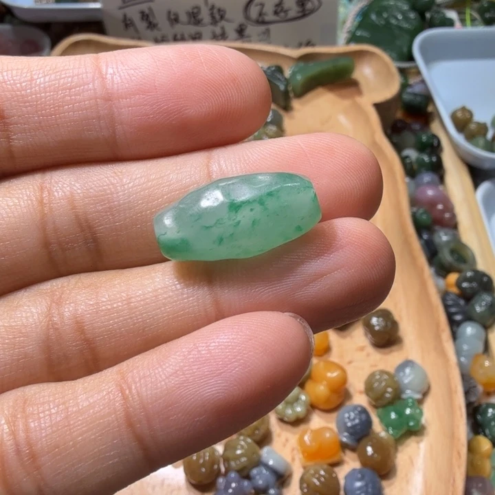和田玉未镶嵌珠宝半成品