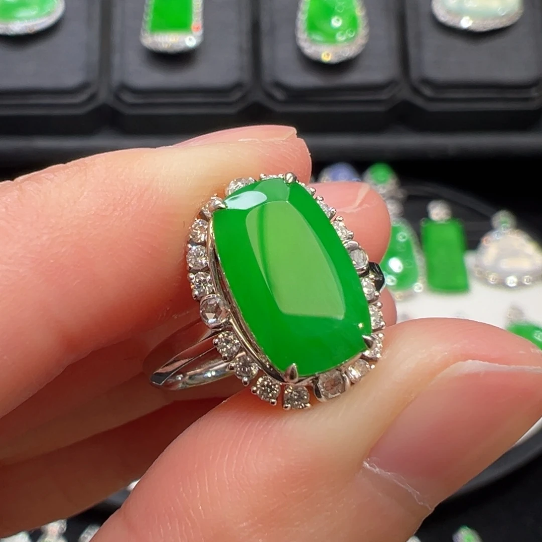 翡翠吊坠(不含链)18K金镶嵌收到货48小时鉴赏期