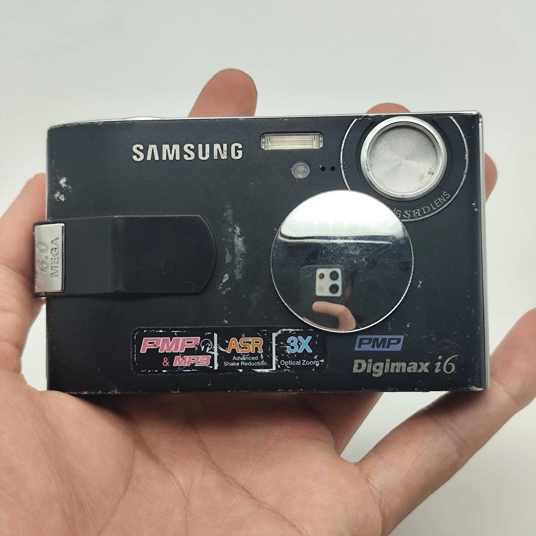 8新 Samsung/三星 特价ccd相机 三星i6 600w画质 可拍照录像mp3