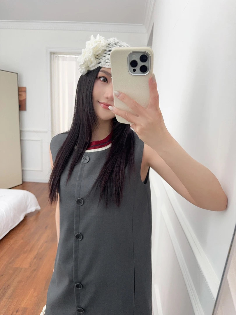 SW羊毛混纺无袖灰色连衣裙女25夏新款撞色毛织圆领H型裙子miu系