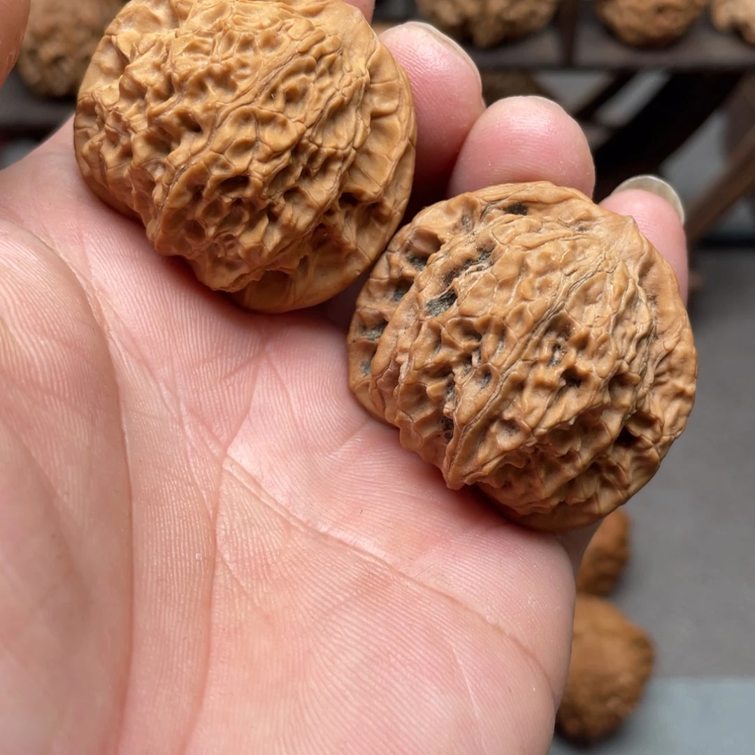 吊坠桃核40全品平顶