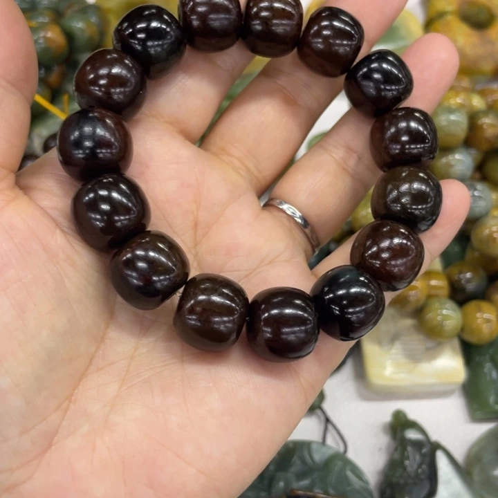 未镶嵌岫岩河磨玉（透闪石质玉）珠宝奇石张****安