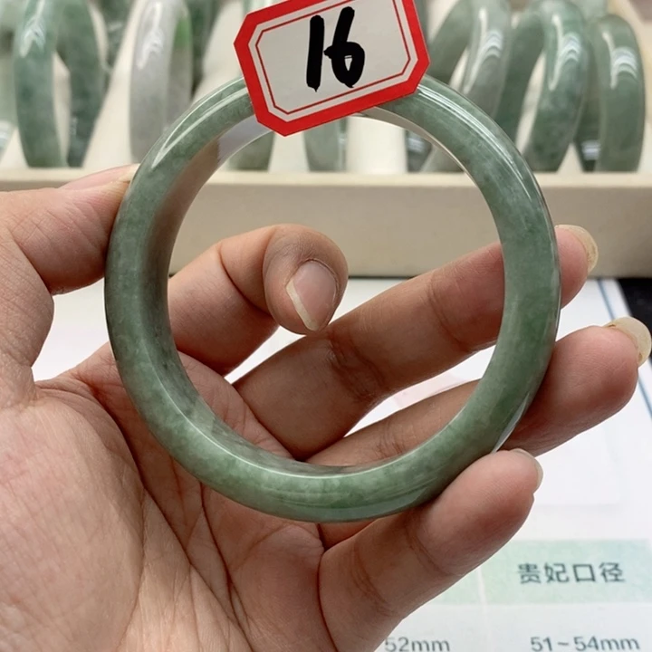 小***子未镶嵌手镯翡翠翡翠
