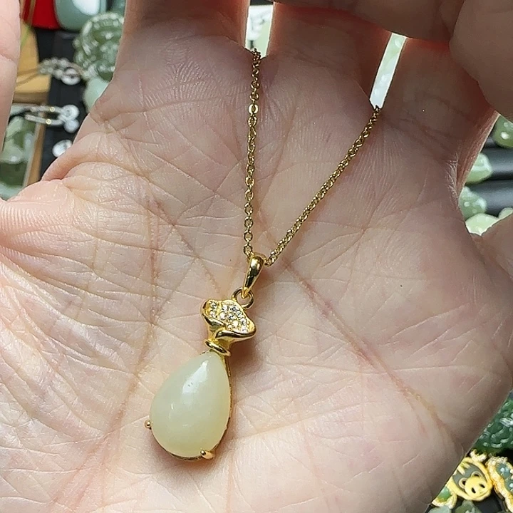 颈饰银S925镶嵌和田玉