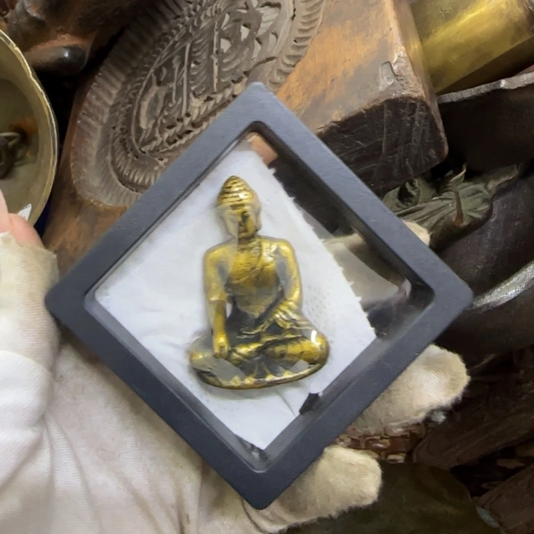 飛***心好想和她谈心聊天你