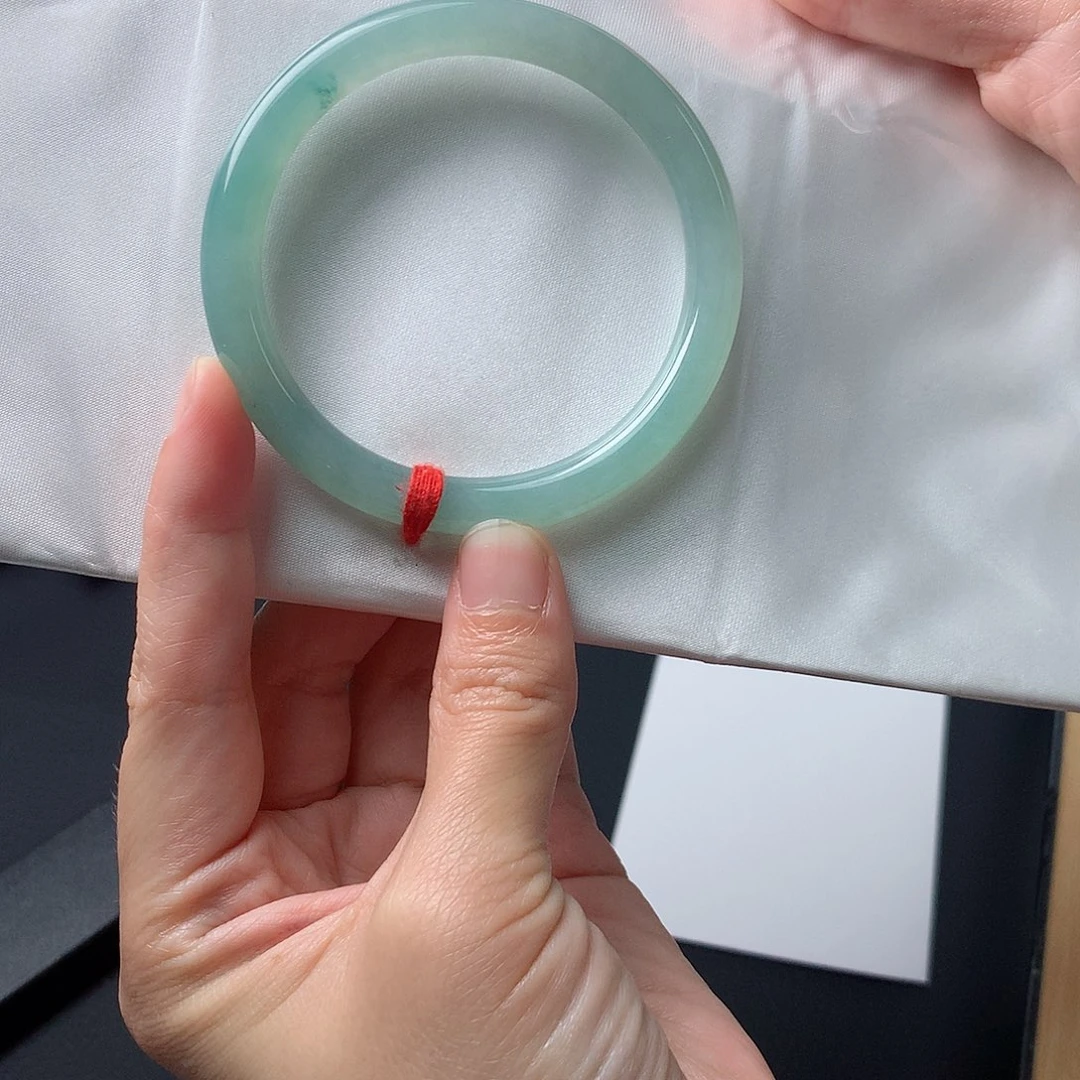 翡翠手镯未镶嵌买断