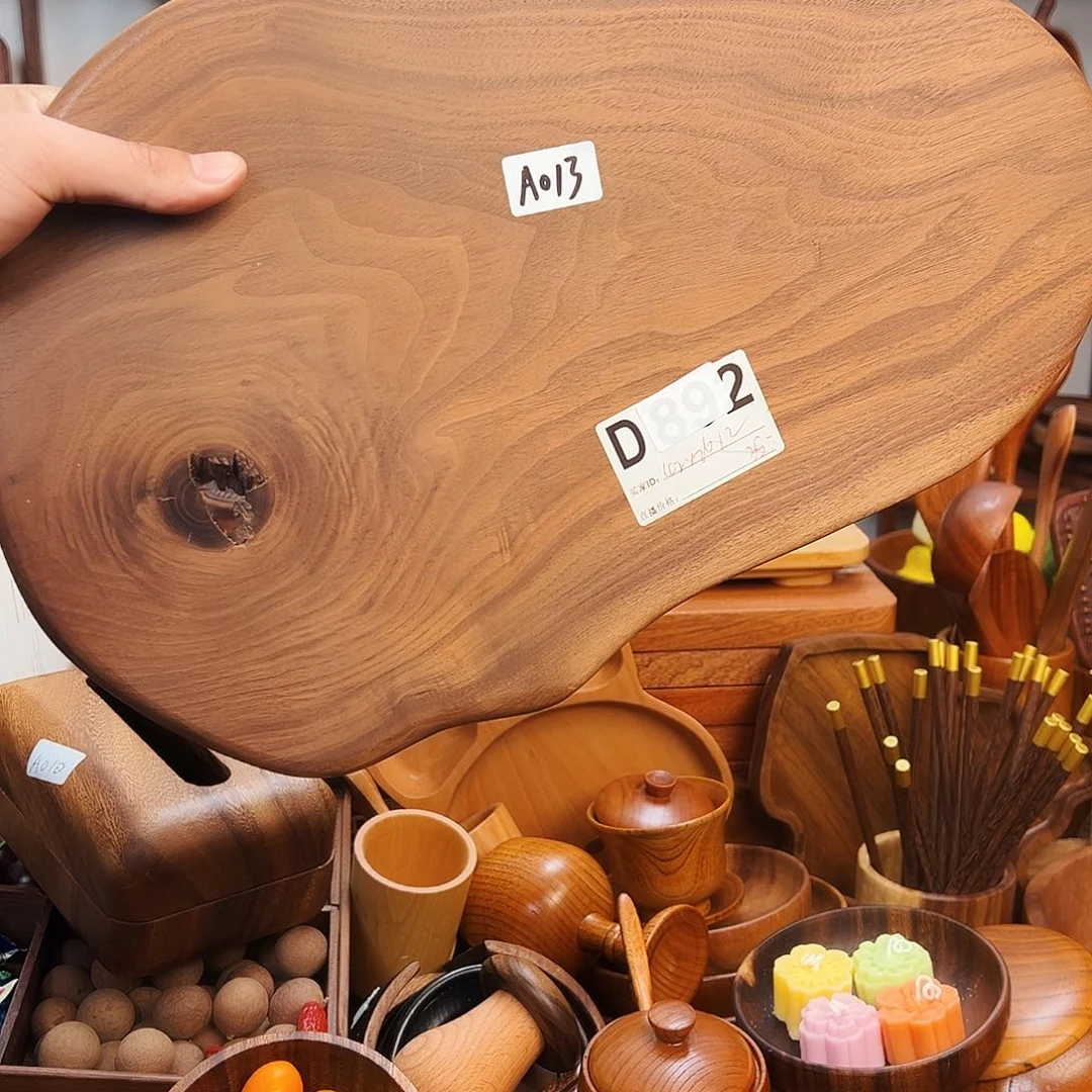 晚***河A013号。不退不换