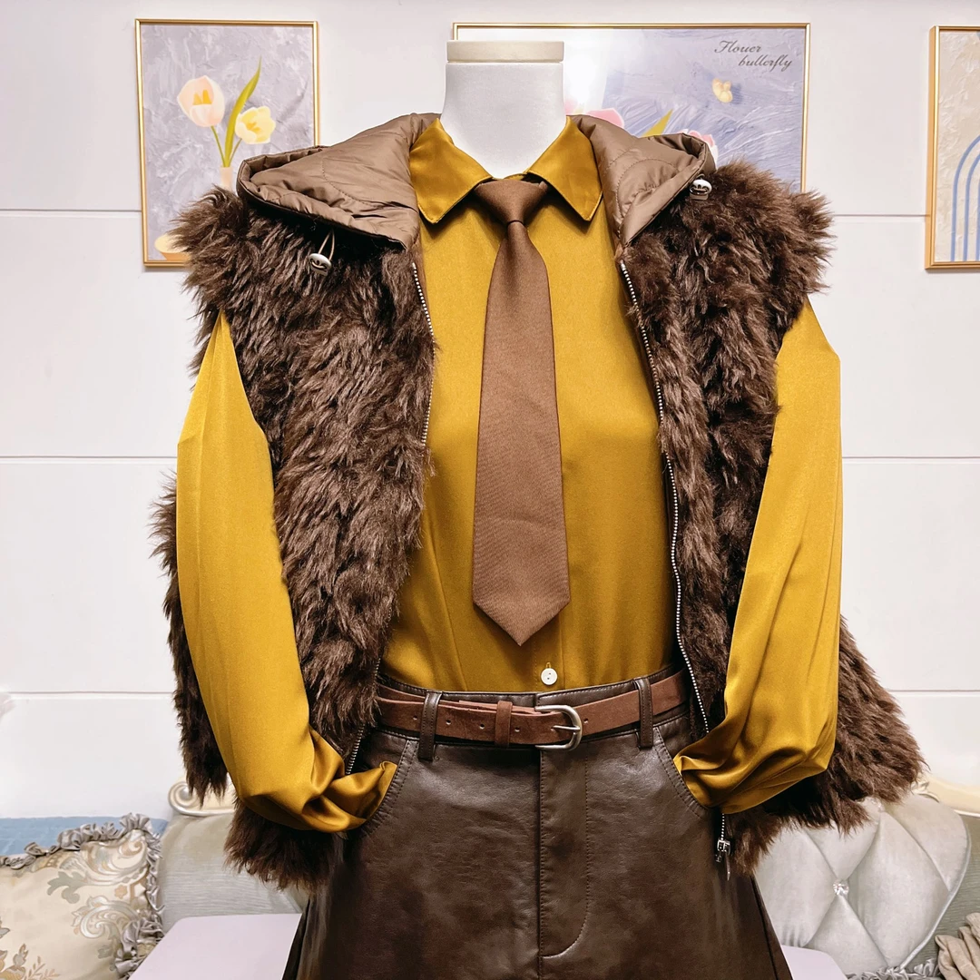 欧货时尚休闲款马甲皮毛一体连帽纯色百搭马夹背心外套