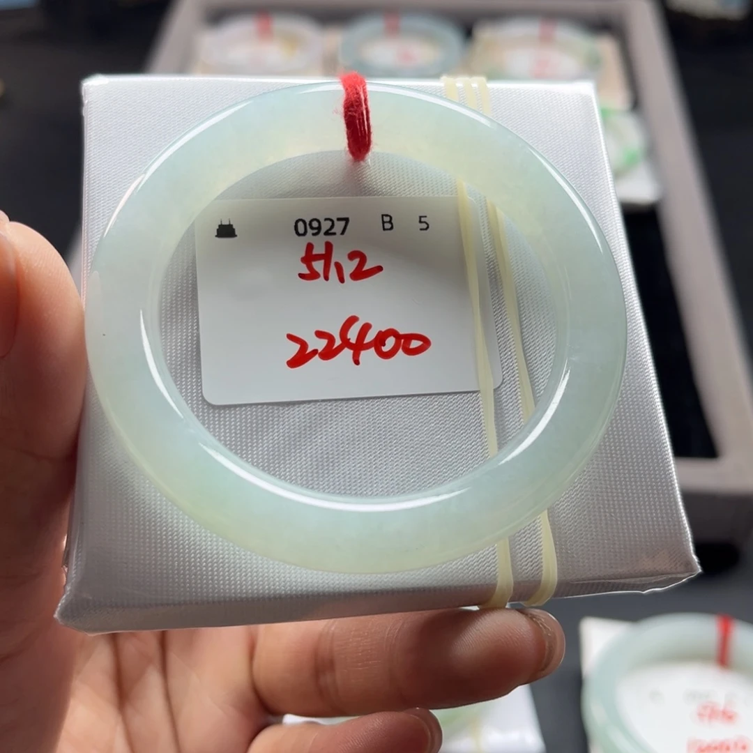 翡翠未镶嵌手镯51圆条