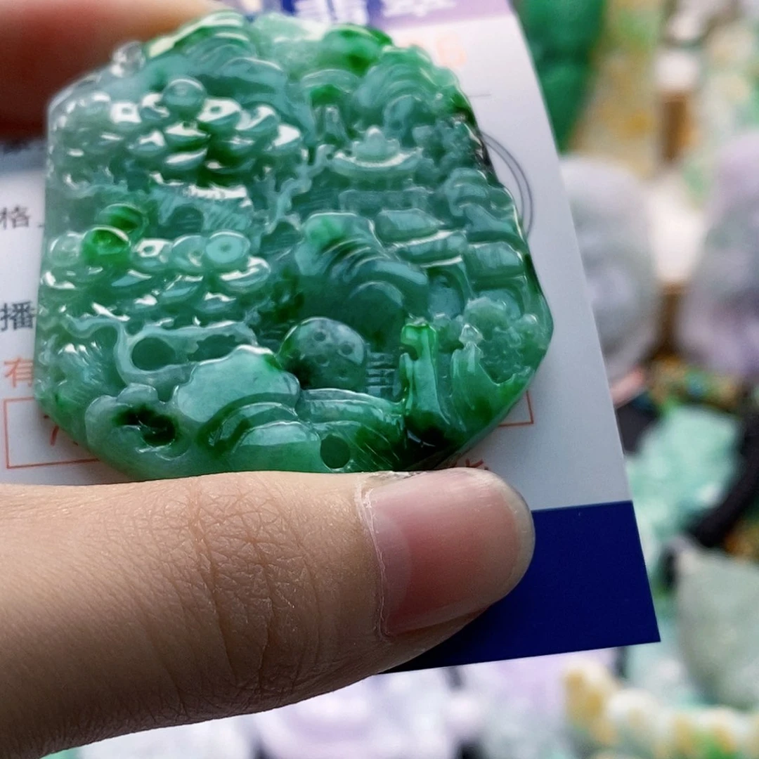 吊坠(不含链)未镶嵌翡翠