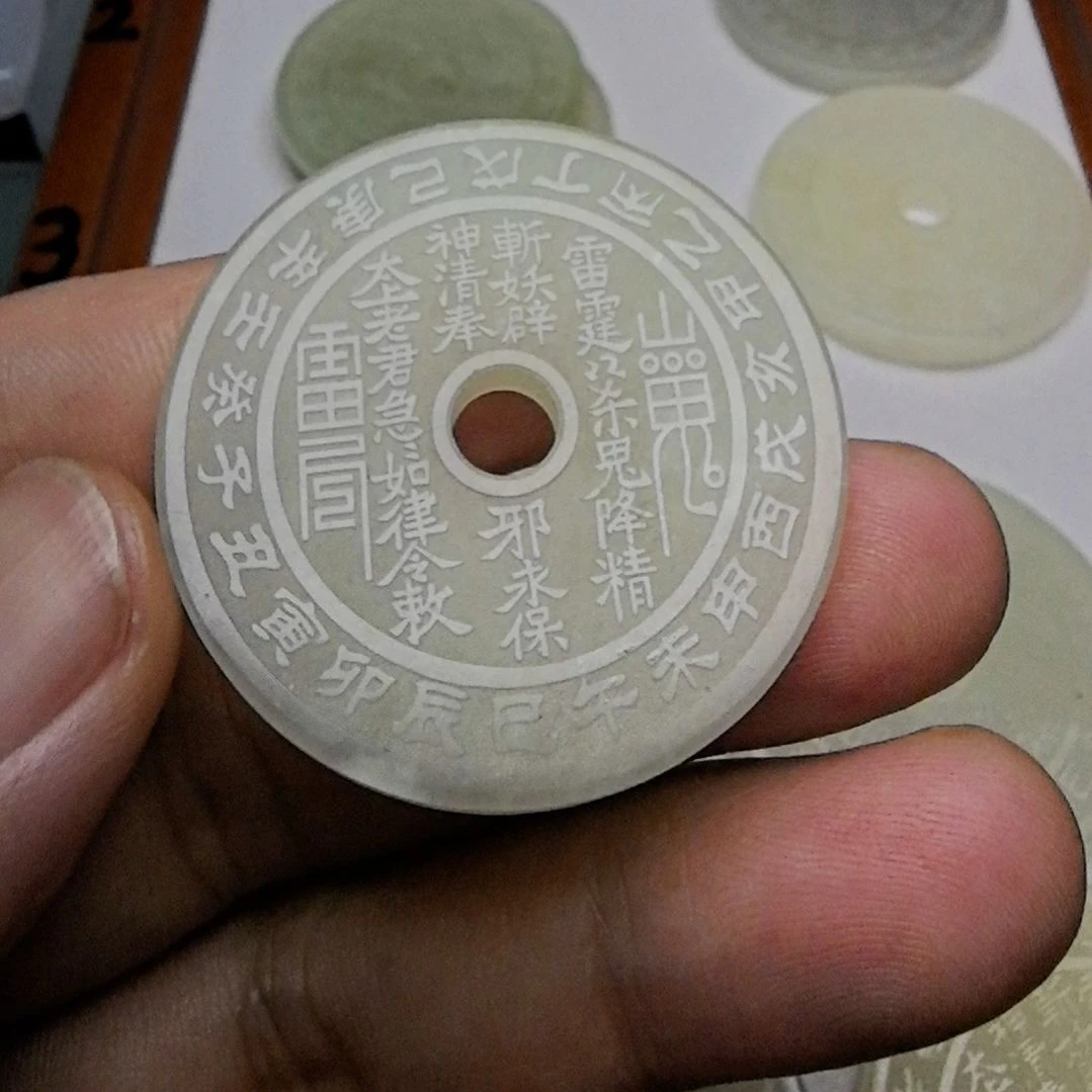 蛇纹石玉合金颈饰?****࿐