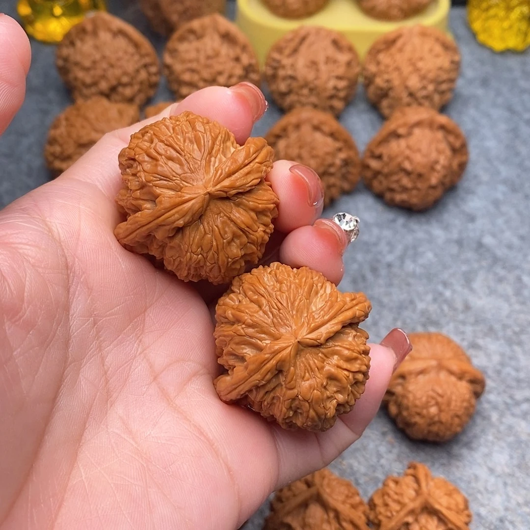 文玩核桃把件精品白狮子38全品