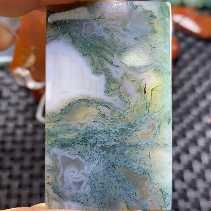 玛瑙/玉髓颈饰未镶嵌?****浪