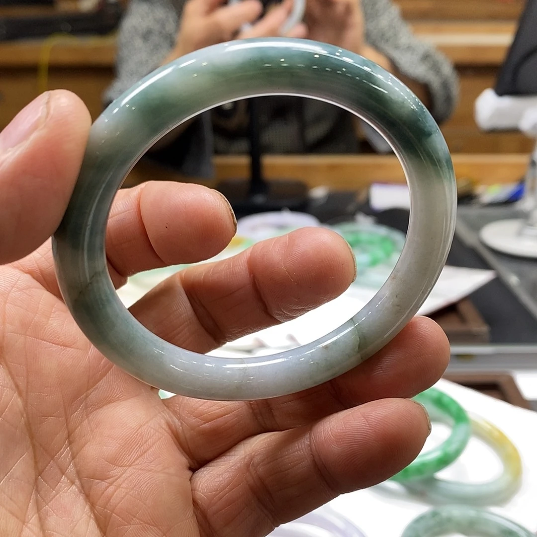 翡翠未镶嵌手镯翡翠手镯56，宽9