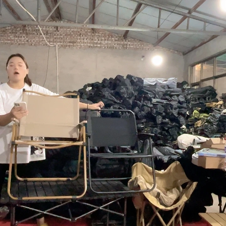 铁小号可波特椅子。