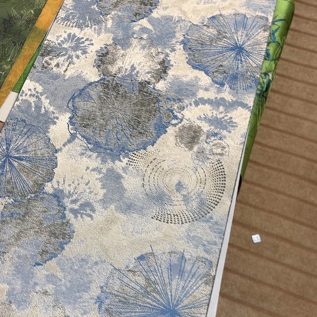 银色牡丹220。。。。。。