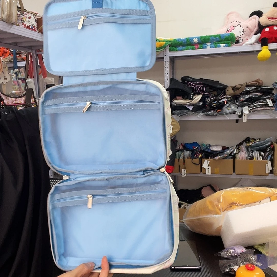 PU化妆包等产品和产品