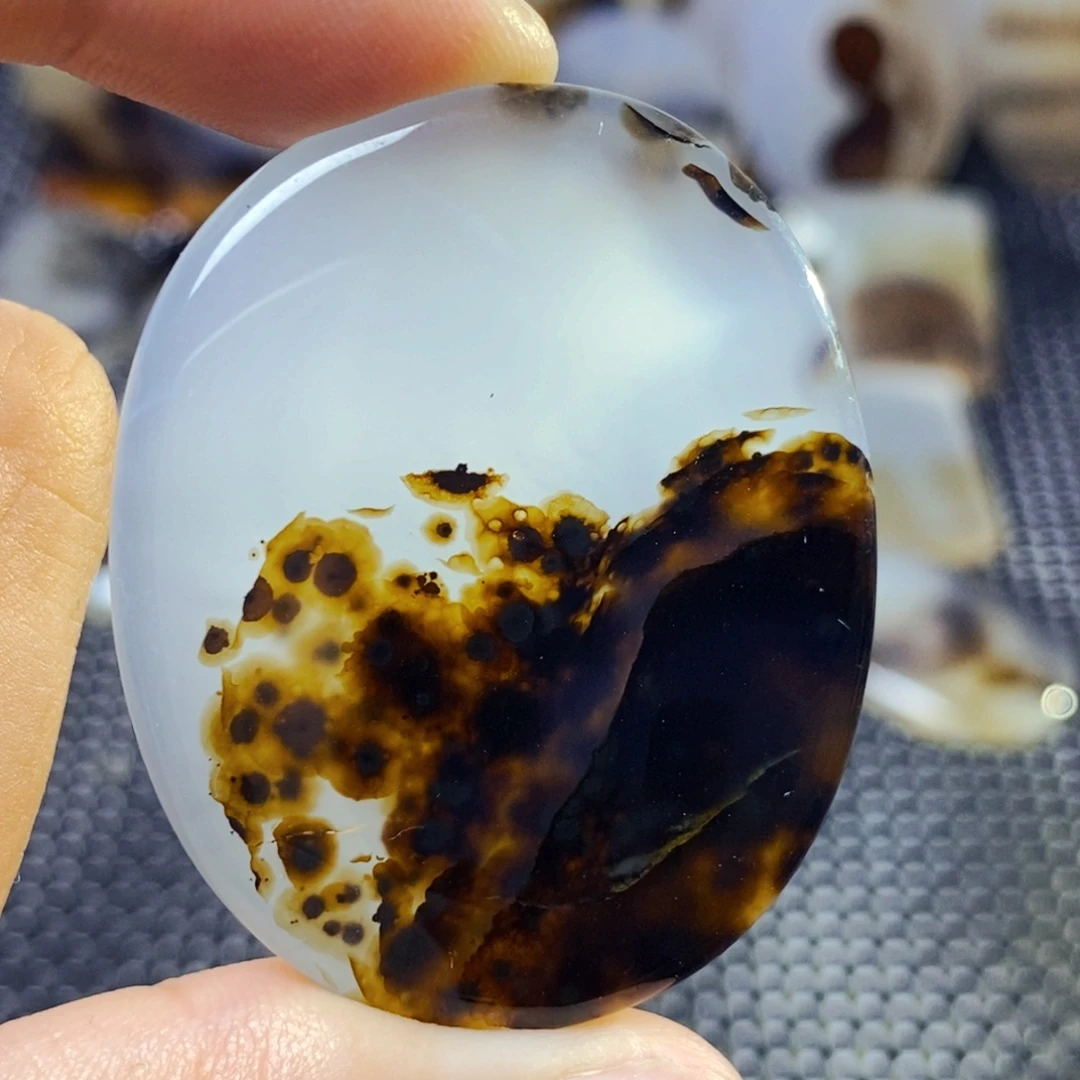 未镶嵌玛瑙/玉髓珠宝奇石