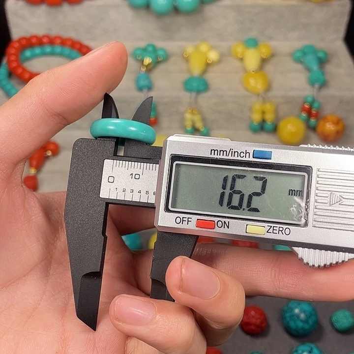 蜜蜡未镶嵌裸石16mm