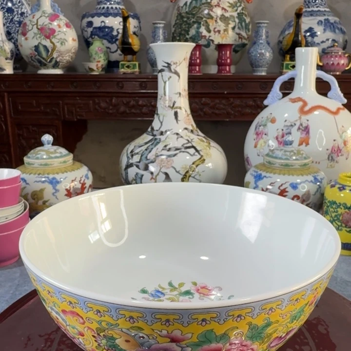 摆件圣*景德镇陶瓷艺术品