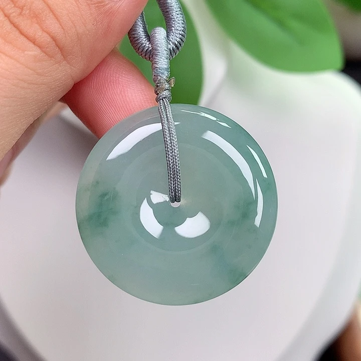 翡翠未镶嵌颈饰平安扣 29.8x6.1mm