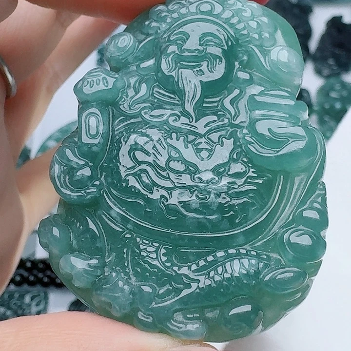 颈饰未镶嵌翡翠多样性发其一