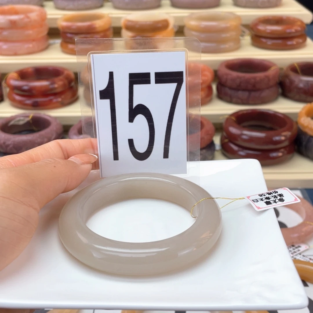 【闪购商品】石英质玉手镯未镶嵌