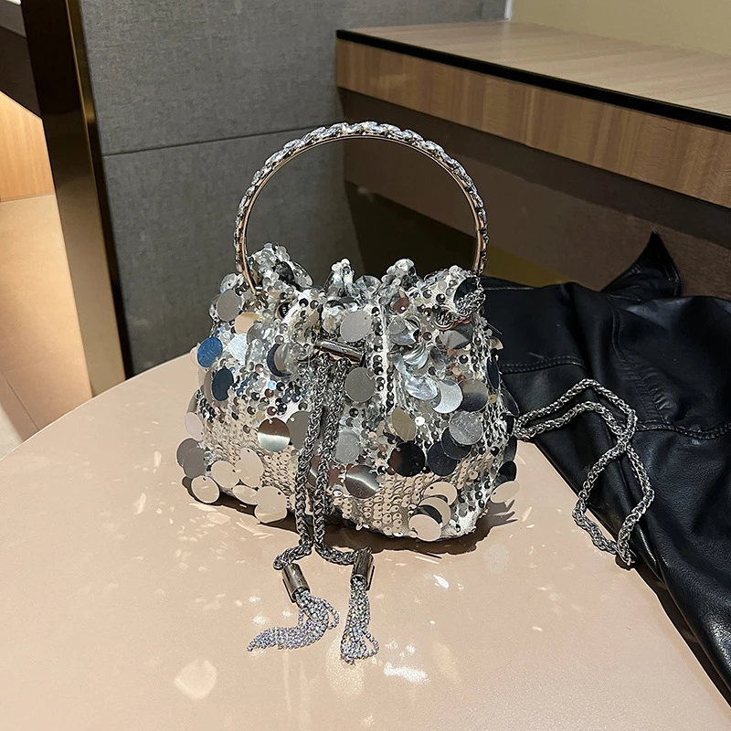 新款手提单肩包斜挎女包轻奢亮片链条流苏2025礼品包包水桶包