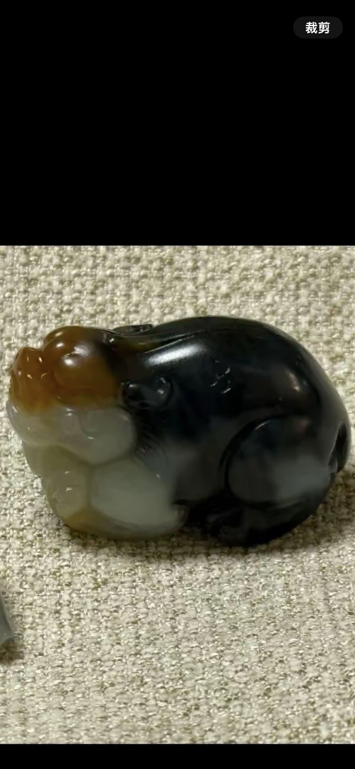 新疆若羌楼兰三色霸王貔貅