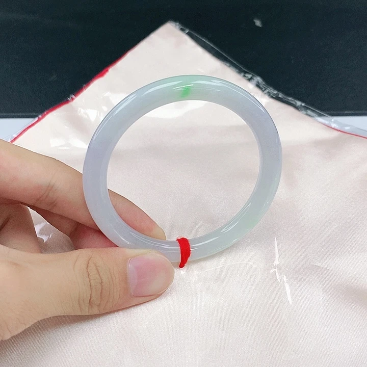 翡翠未镶嵌手镯圈56。04151