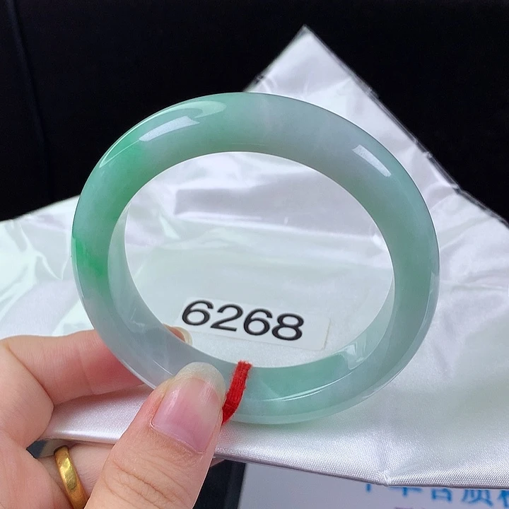 翡翠未镶嵌手镯56圈