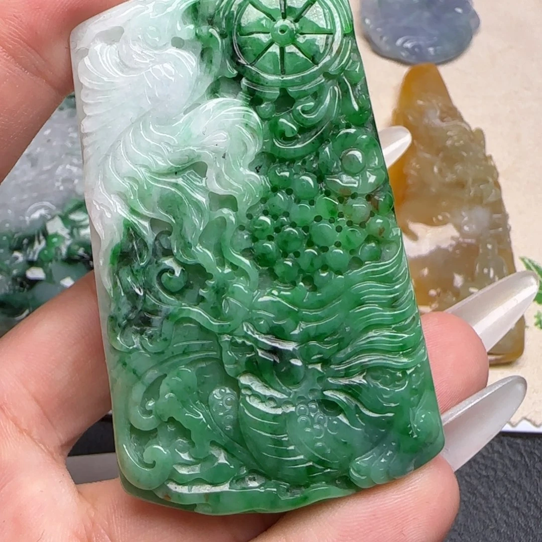 翡翠未镶嵌颈饰天然缅甸翡翠A货