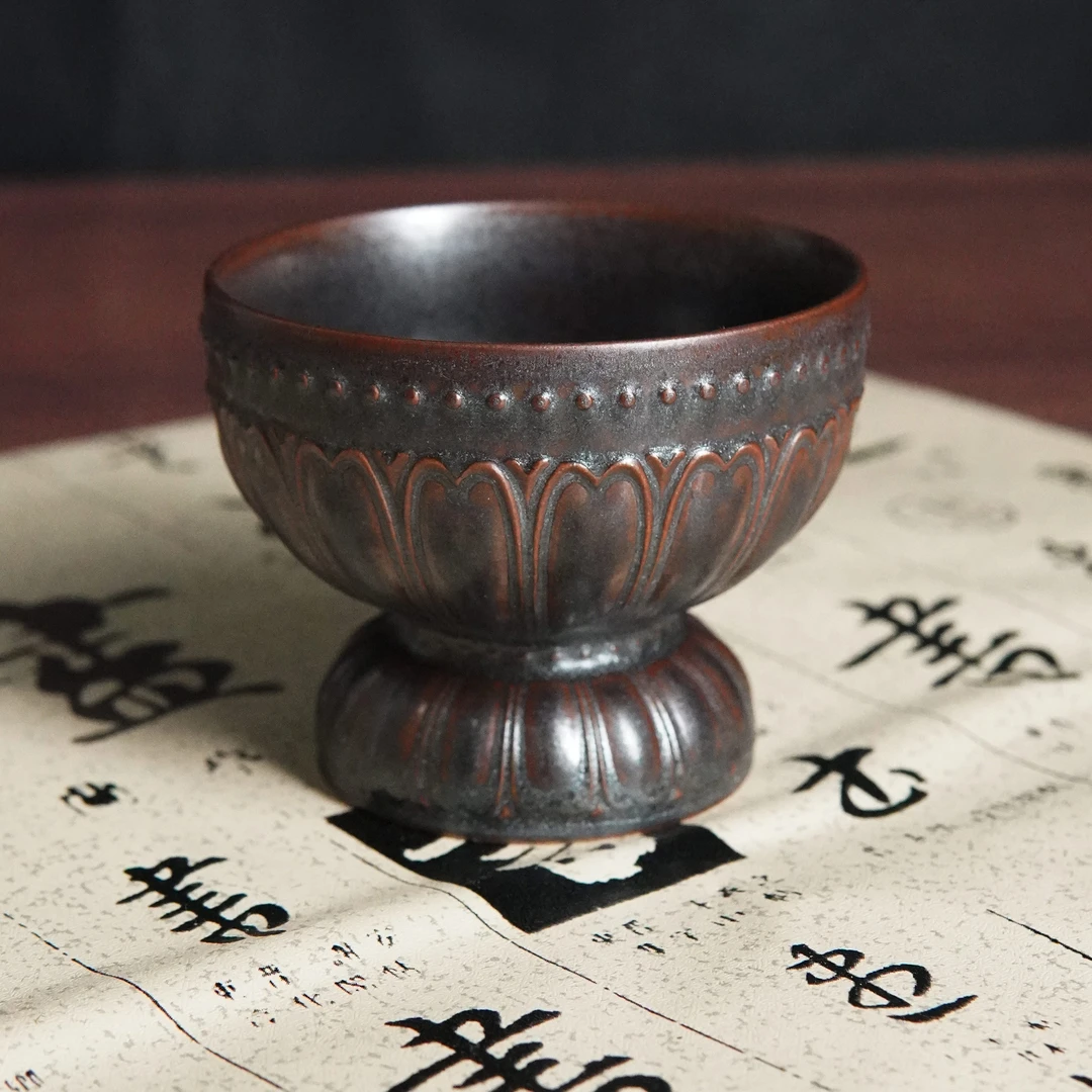 龙泉窑中式天铁龙窑柴烧莲花台浅浮雕茶杯优质泥料高温烧制瓷器