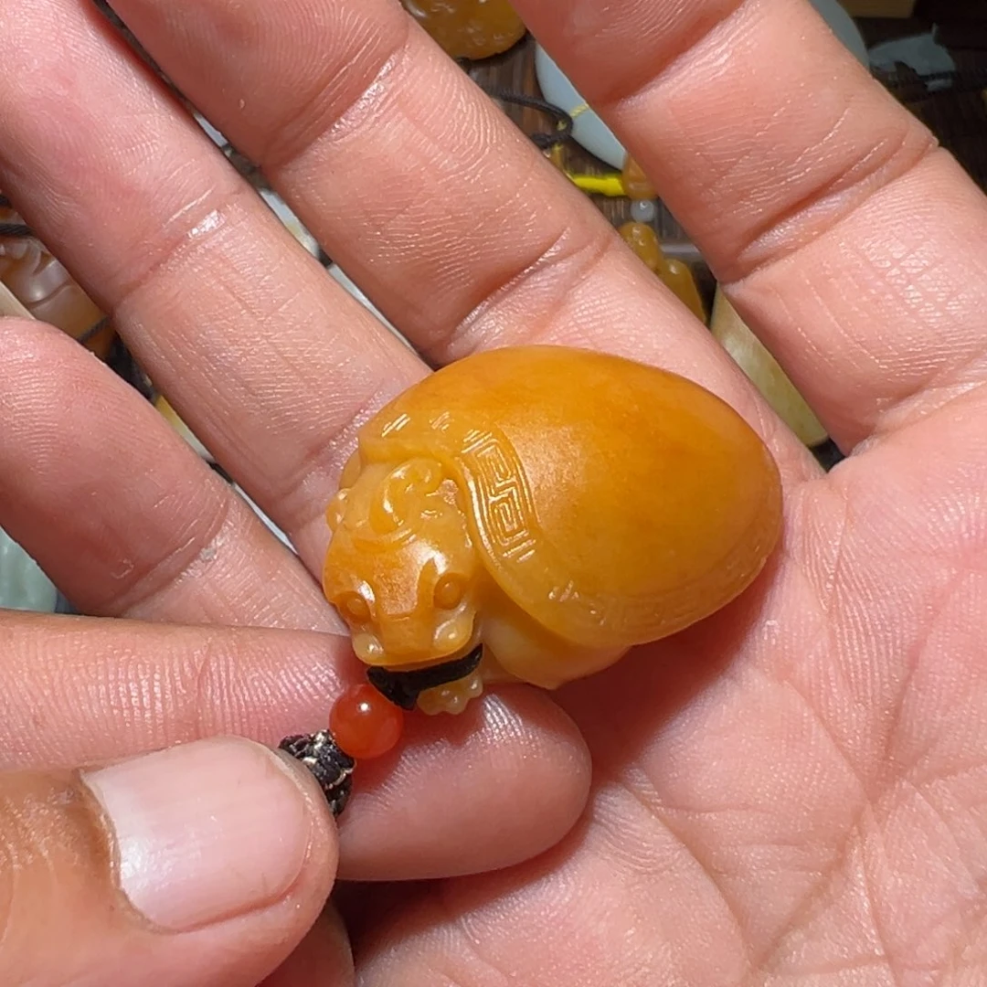 齐***博和田玉未镶嵌挂件